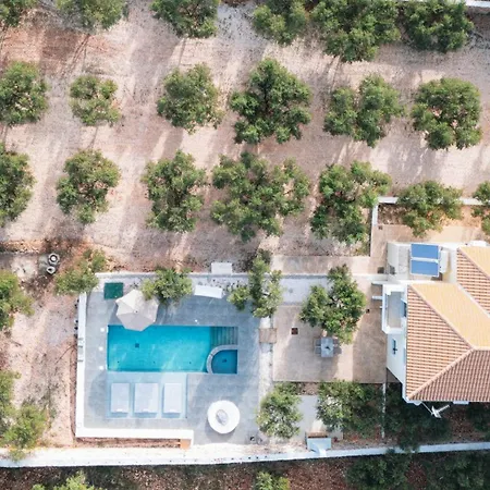 Di Leon - Uniquely Designed With Pool In A Picturesque Village Near Famous Porto Limnionas, Offering Exceptional Hospitality By Mana Gers וילה *