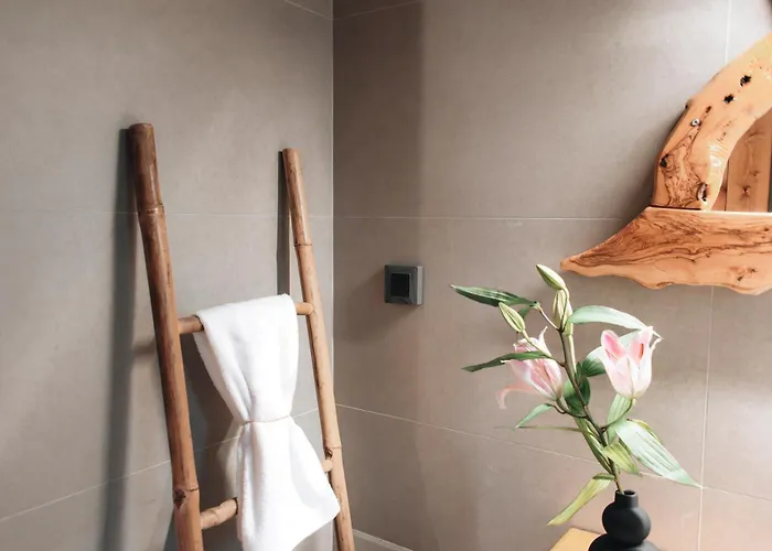 Di Leon - Uniquely Designed With Pool In A Picturesque Village Near Famous Porto Limnionas, Offering Exceptional Hospitality By Mana Gers Villa Agios Leon