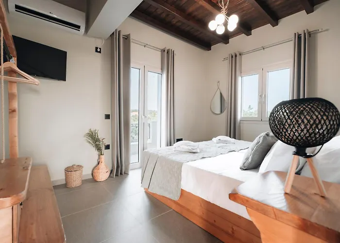 Di Leon - Uniquely Designed With Pool In A Picturesque Village Near Famous Porto Limnionas, Offering Exceptional Hospitality By Mana Gers Villa *
