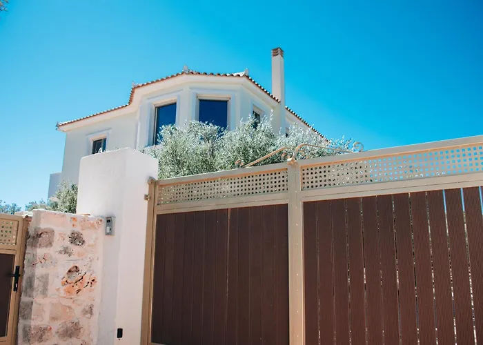 Di Leon - Uniquely Designed With Pool In A Picturesque Village Near Famous Porto Limnionas, Offering Exceptional Hospitality By Mana Gers *