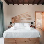 Di Leon - Uniquely Designed With Pool In A Picturesque Village Near Famous Porto Limnionas, Offering Exceptional Hospitality By Mana Gers