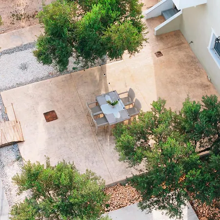 Di Leon - Uniquely Designed With Pool In A Picturesque Village Near Famous Porto Limnionas, Offering Exceptional Hospitality By Mana Gers Agios Leon