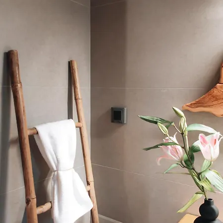 Di Leon - Uniquely Designed With Pool In A Picturesque Village Near Famous Porto Limnionas, Offering Exceptional Hospitality By Mana Gers Willa Agios Leon