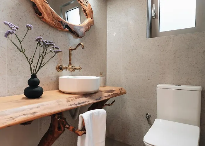 Di Leon - Uniquely Designed With Pool In A Picturesque Village Near Famous Porto Limnionas, Offering Exceptional Hospitality By Mana Gers * Agios Leon