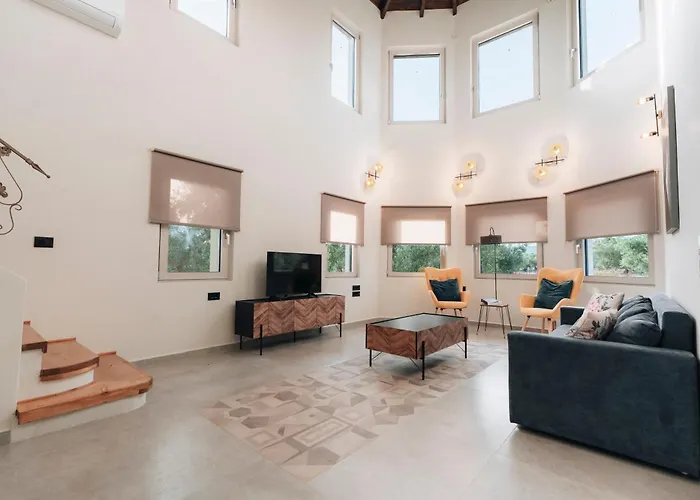 Di Leon - Uniquely Designed With Pool In A Picturesque Village Near Famous Porto Limnionas, Offering Exceptional Hospitality By Mana Gers Agios Leon